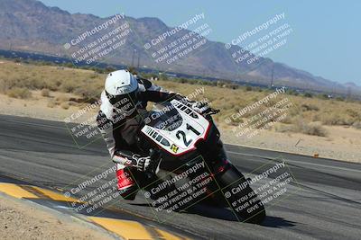 media/Mar-21-2025-CVMA Friday Practice (Fri) [[30cd4fe323]]/3-Racer 2/Session 3 (Turn 16 Inside)/